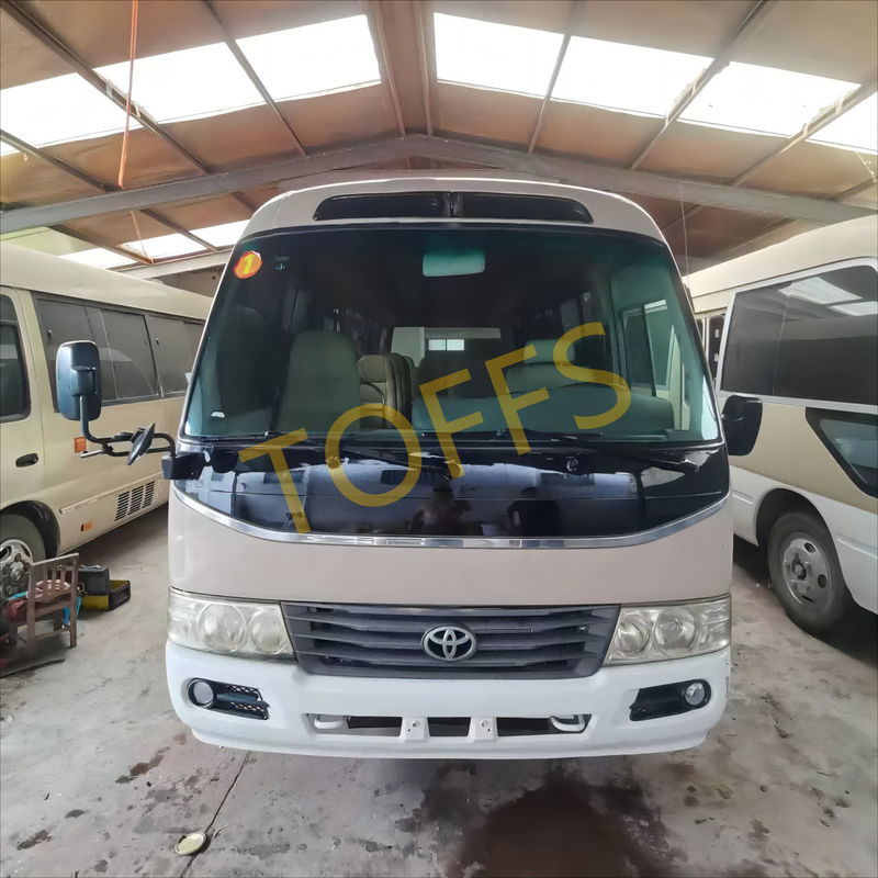 Minibus Toyota Coaster 4x4 30 posti a sedere per il trasporto urbano