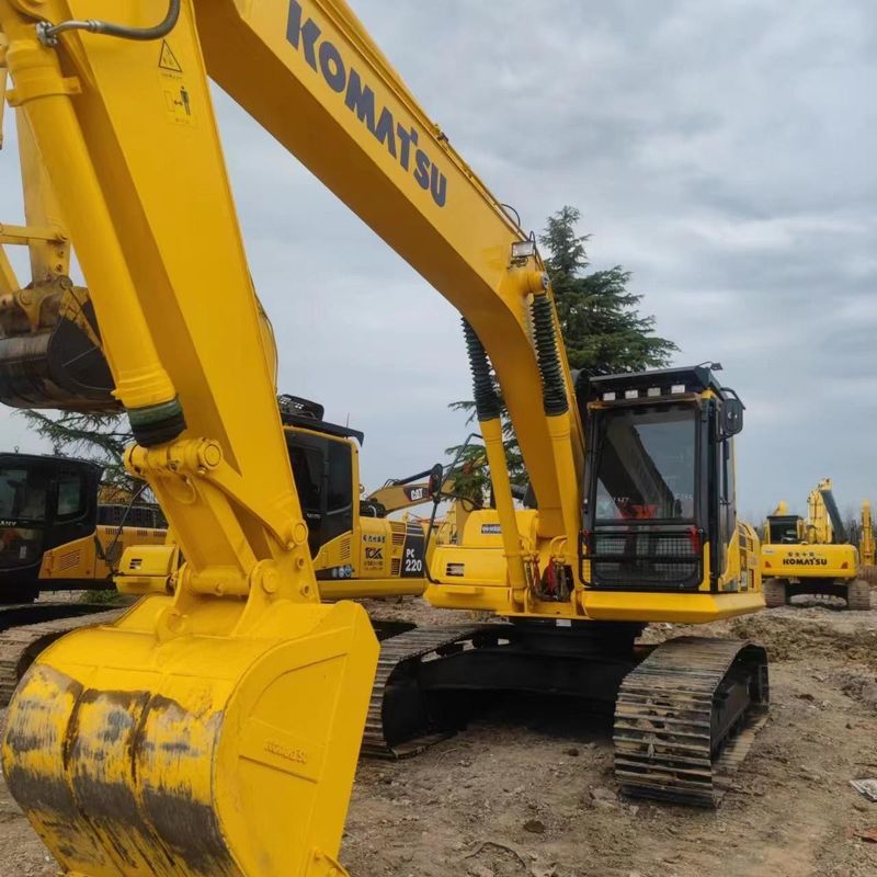 Escavatore Komatsu PC220-8 di seconda mano di 22 tonnellate