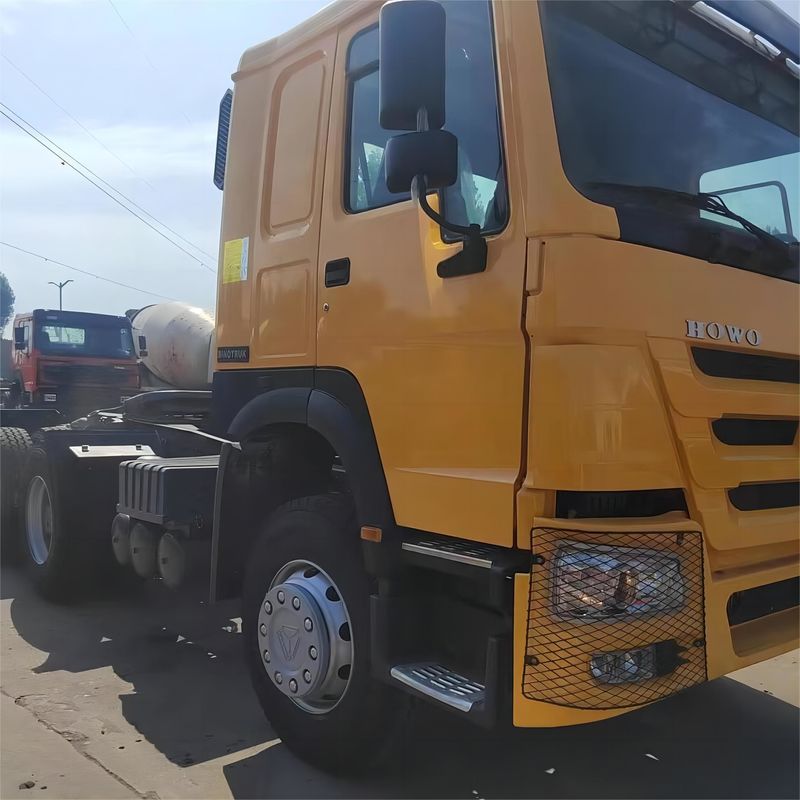 Caccia di trattori usati Howo Sinotruk 420 Hp 6x4 Per il trasporto