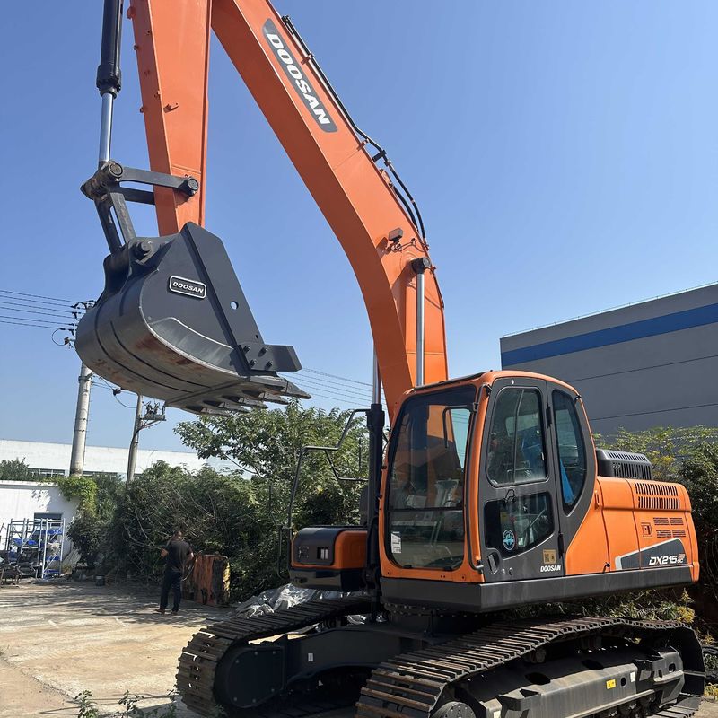 Escavatore Doosan Digger DX215-9ACE di seconda mano da 21,5 t di tipo medio