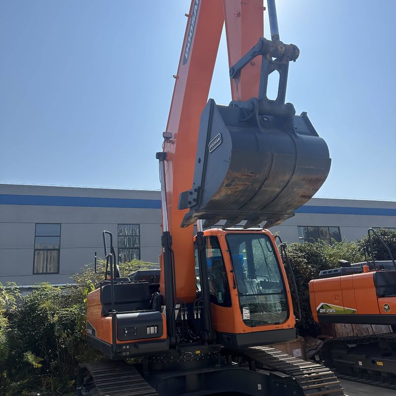 Escavatore Doosan Digger DX215-9ACE di seconda mano da 21,5 t di tipo medio