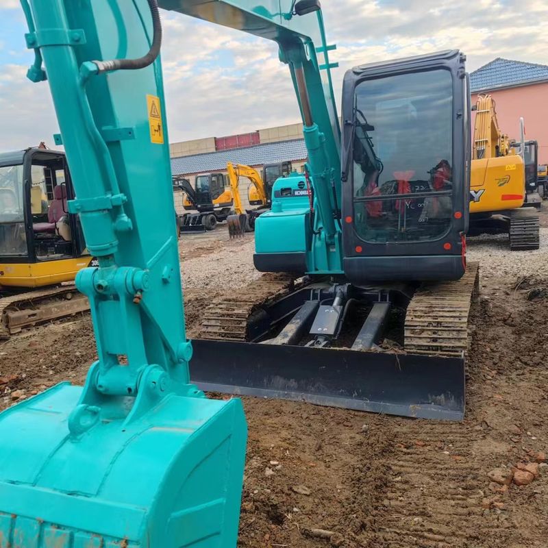 Escavatore mini-crawler da 7,5 tonnellate usato