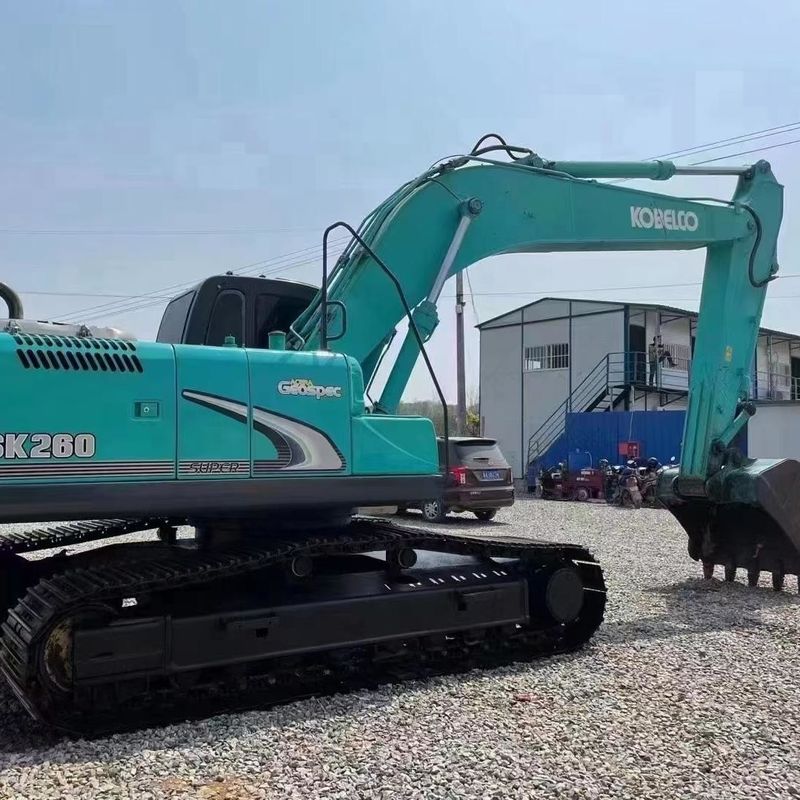 Escavatore Kobelco Digger SK260 di seconda mano da 26 tonnellate di tipo medio