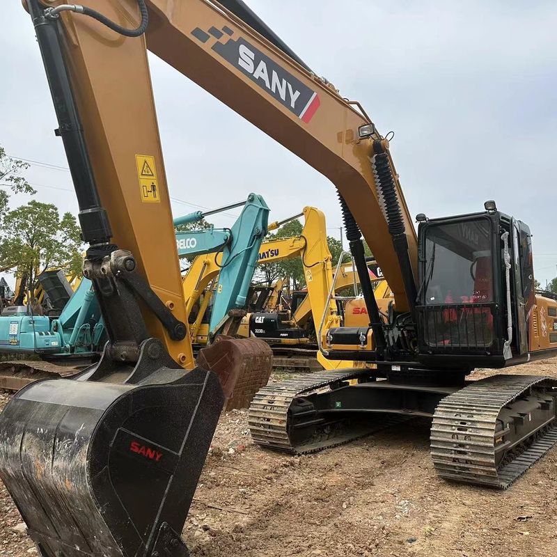Usata SANY Digger SY215C Usata 21.5 su escavatore di tipo medio