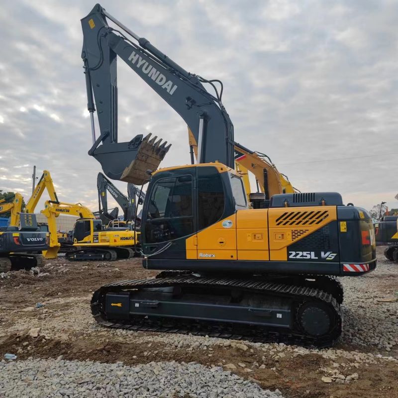 Usato Hyundai Digger R225VS Usato 22,5 tonnellate