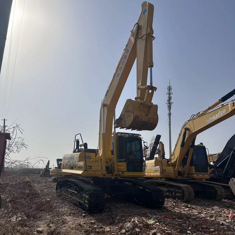 Escavatore Komatsu PC240-8 di seconda mano Usato 24 tonnellate