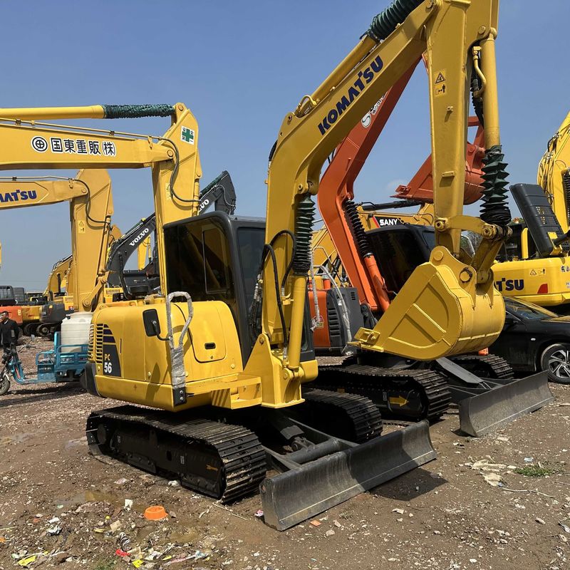 Escavatore Komatsu usato PC56-7 di seconda mano di piccole dimensioni