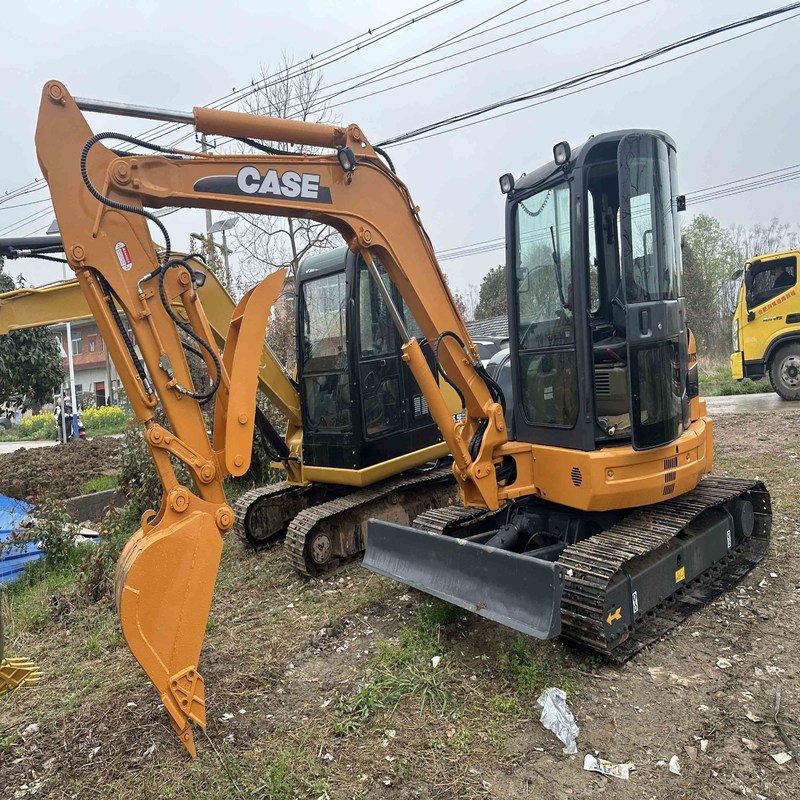 Mini CASE CX55B Excavator usato idraulico 5 tonnellate 12000 libbre 30.2kw 53L serbatoio del carburante
