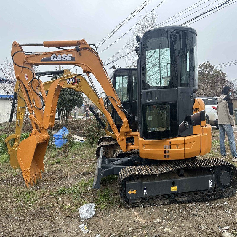 Mini CASE CX55B Excavator usato idraulico 5 tonnellate 12000 libbre 30.2kw 53L serbatoio del carburante