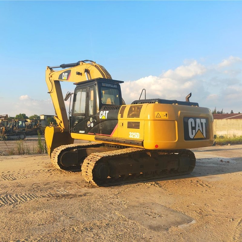 25 tonnellate di escavatore usato CAT 325D Crawler Digger 140kw 1.4m3 Capacità del secchio