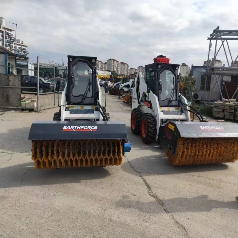 Bob S16 ha utilizzato il caricatore dell'attrezzatura dello skid steer per il movimento terra 10.5km/h 36.4KW