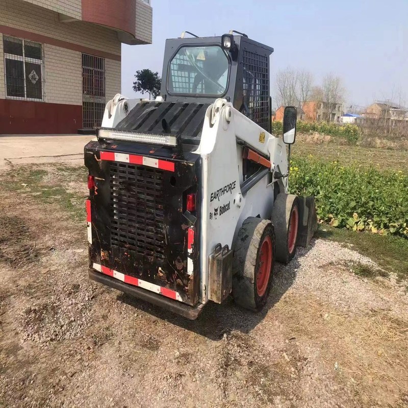 Mini Bob S16 Used Skid Steer Loader Attrezzature paesaggistiche 36.4KW 10.5km/h