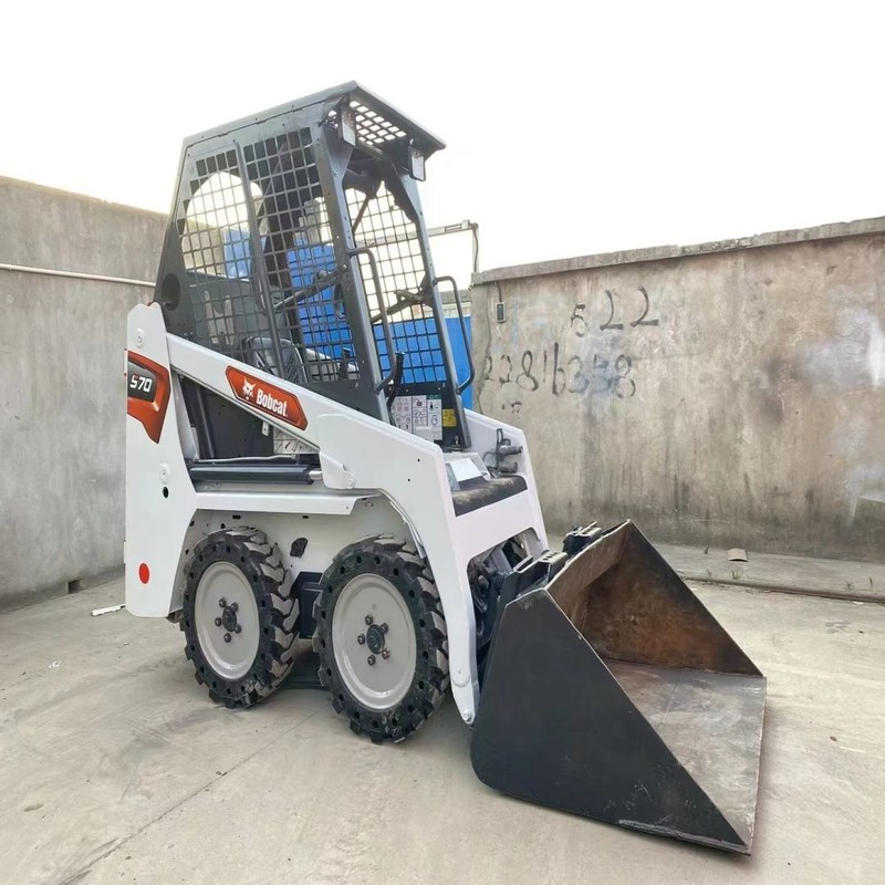 BobS70 Used Skid Steer Heavy Equipment Loader Mini S70 10,1 km/h 17,5 kW