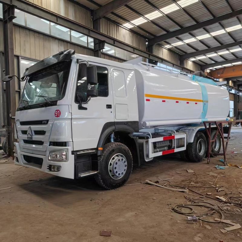 Howo 371 Cisterna di carburante usato Camione consegna di carburante Sinotruk 375 6x4 22m3 2000L 8x4