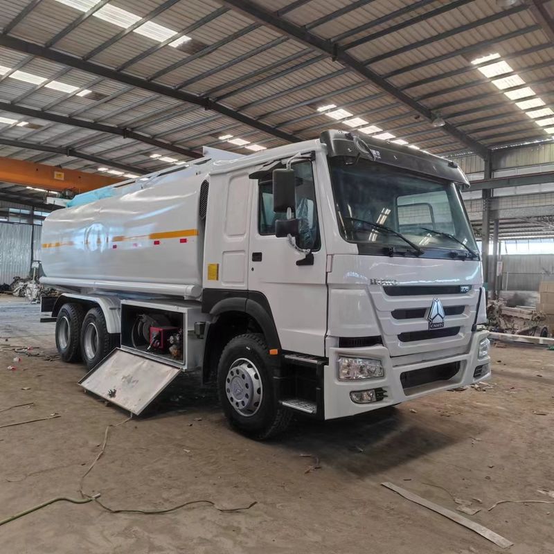 Howo 371 Cisterna di carburante usato Camione consegna di carburante Sinotruk 375 6x4 22m3 2000L 8x4