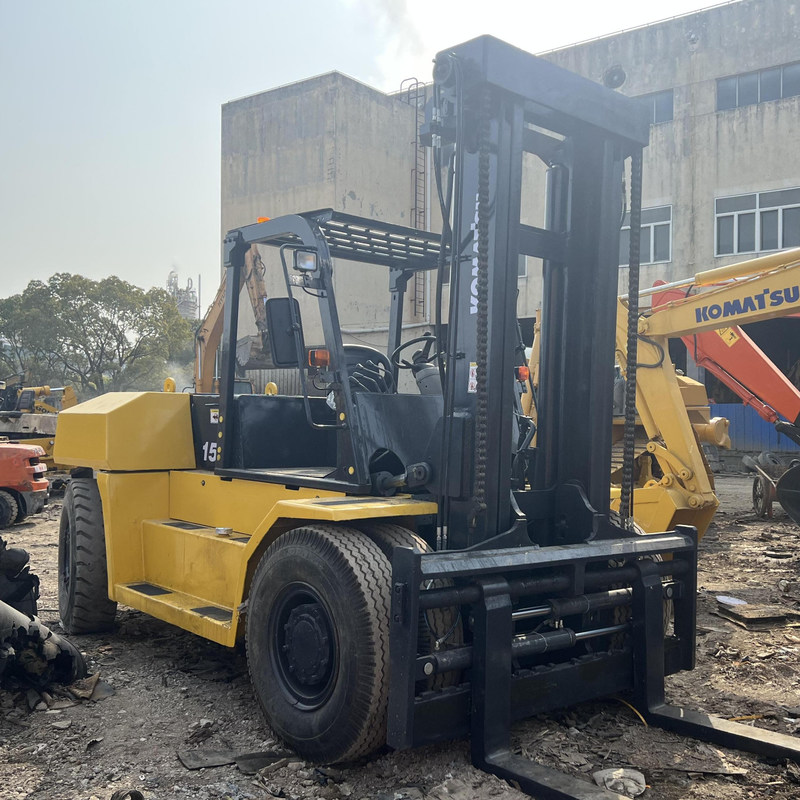 Motore a corrente alternata carrello elevatore Komatsu FD150 15 tonnellate 122 kW altezza massima di sollevamento 3 m