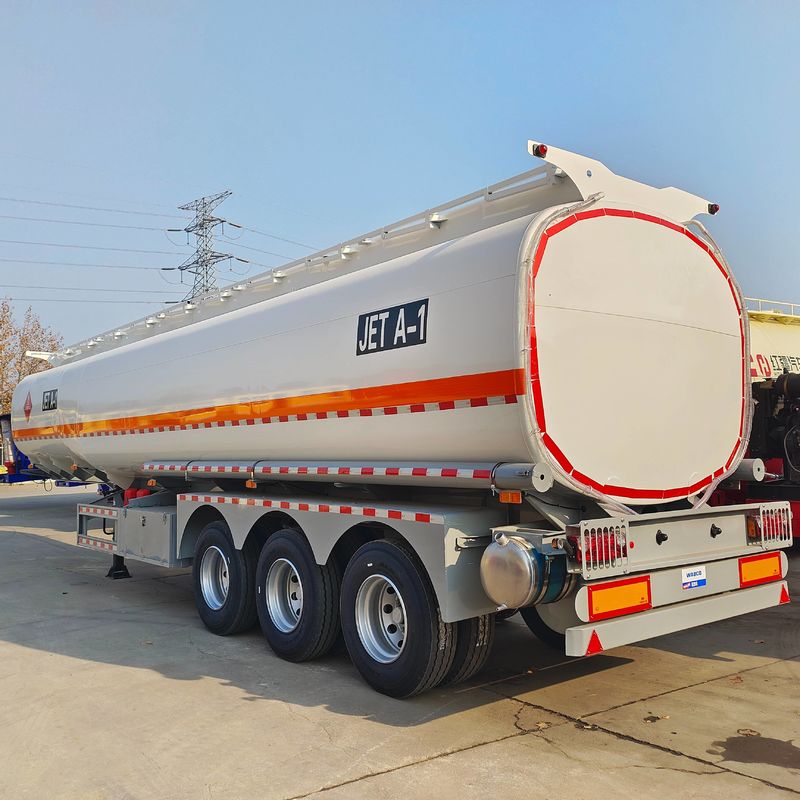 3 assi semirimorchio vecchio camion cisterna per il trasporto di petrolio combustibile 10000L