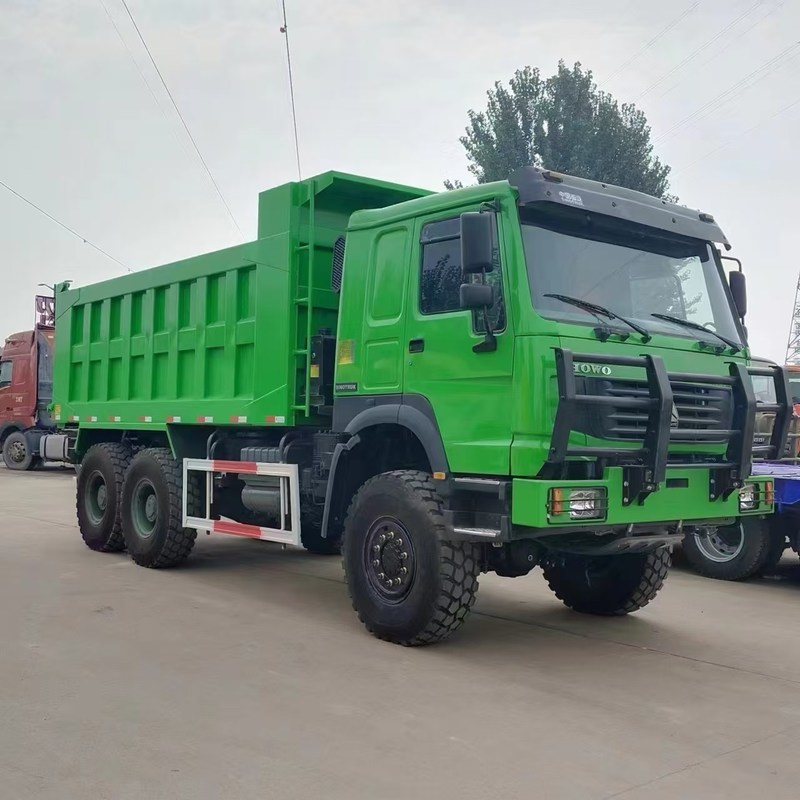 Camionetto Howo 371hp Sinotruk Howo 6x6 tipper 6 ruote diesel manuale