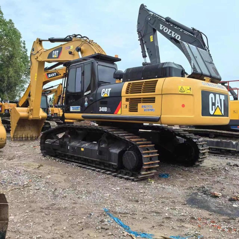 Grande escavatore usato CAT 340D2 40 tonnellate Crawler Digger 208kw con secchio 1.9m3
