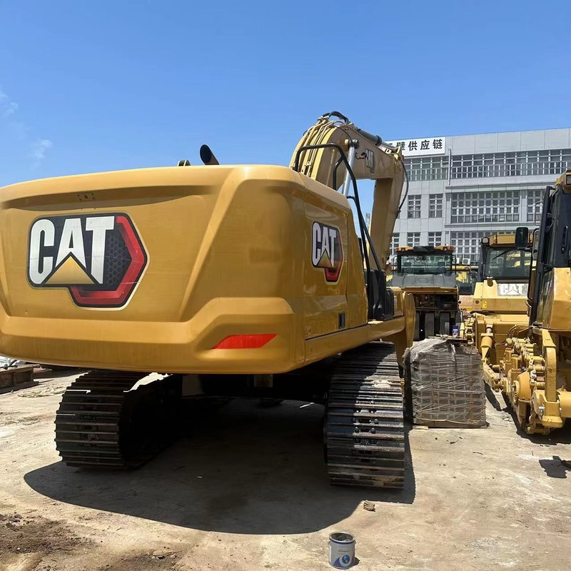 Escavatore usato CAT 330GC Scavatore cingolato da 30 tonnellate 151 kW con benna da 1,6 m3