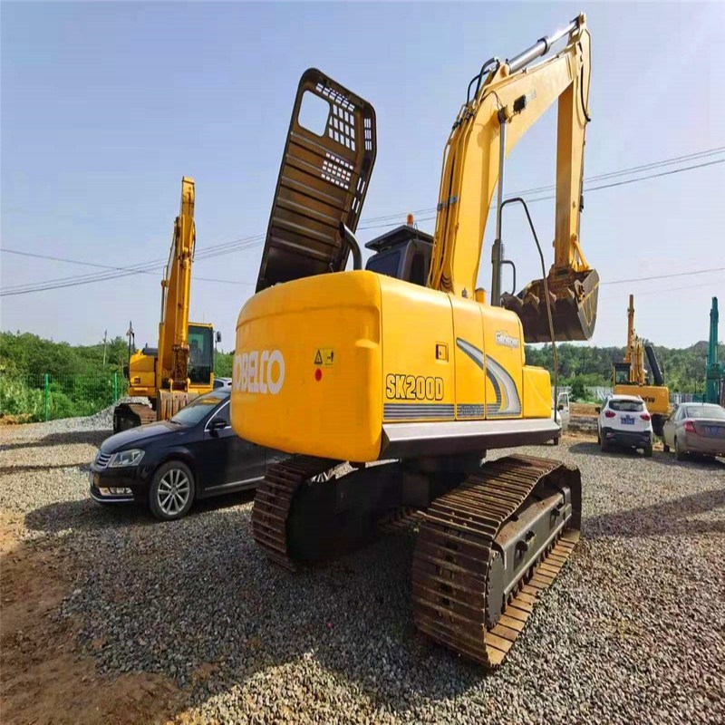 Usato Kobelco Digger SK200-8 di seconda mano 20ton grande tipo escavatore cingolato 114kw