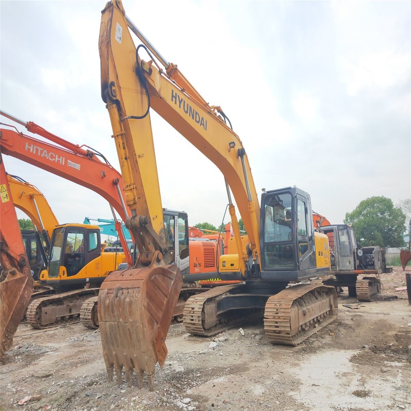 Hyundai Excavator R225LC-7 di seconda mano Usato 22 tonnellate Medium Type Crawler Digger 112kw