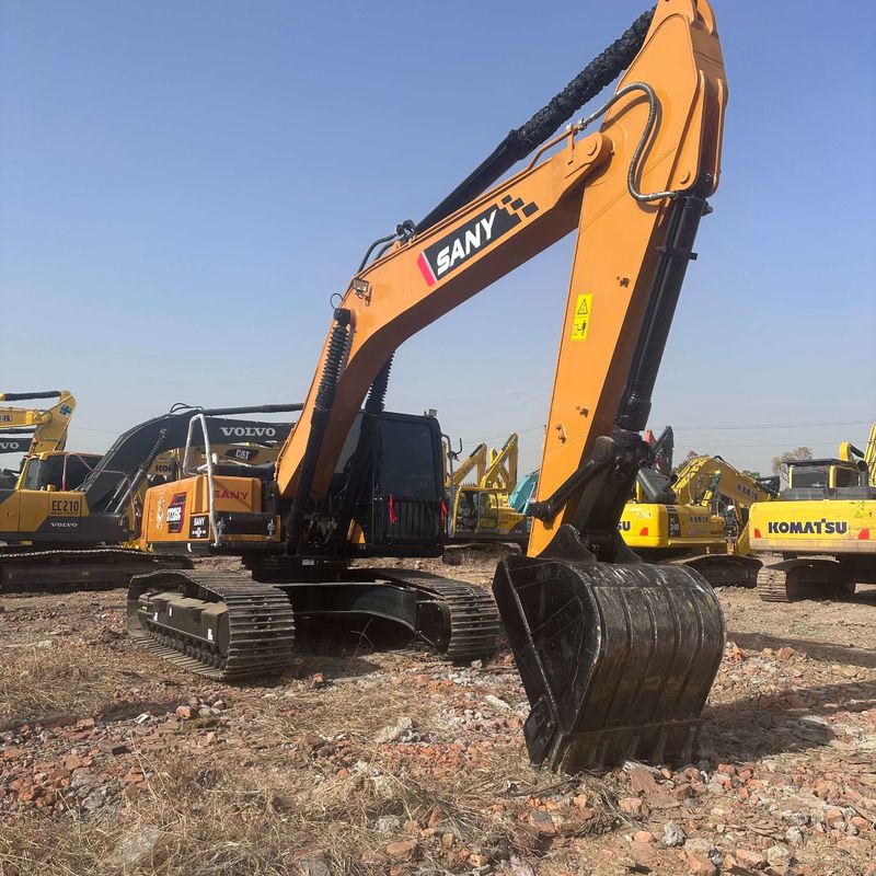 Usato SANY Digger SY235C di seconda mano 23.5 su escavatore di tipo medio