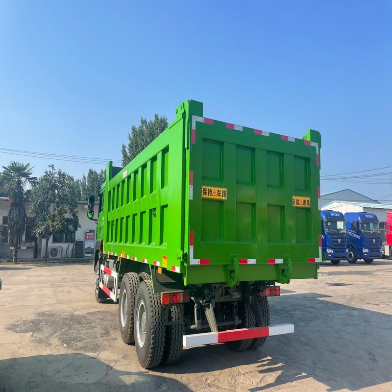 Howo G7 Sinotruk Howo 6x4 Tipper 10 Wheeler diesel manuale