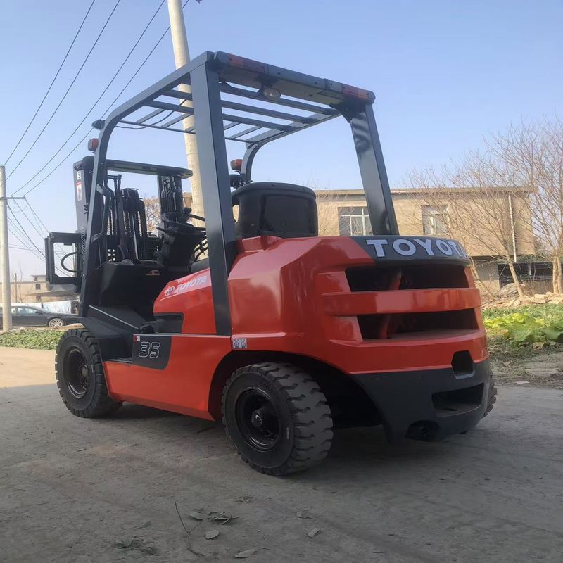 Toyota Used Forklift 3,5 tonnellate 3,5 Mast con cambio laterale