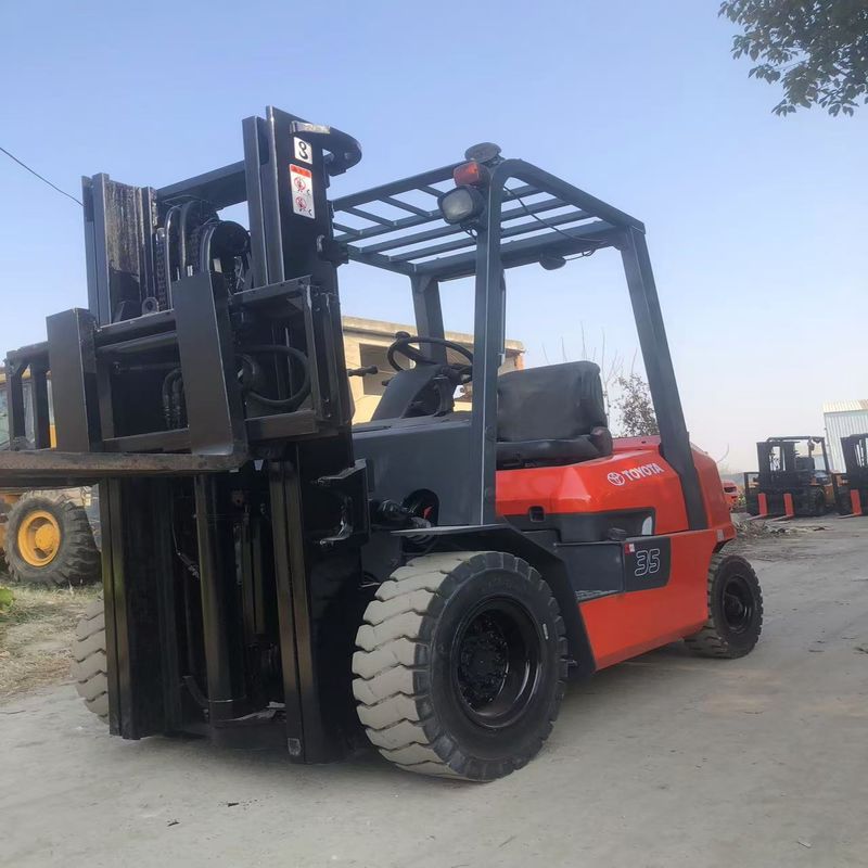 Toyota Used Forklift 3,5 tonnellate 3,5 Mast con cambio laterale