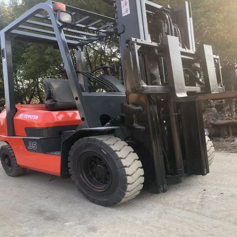 Toyota Used Forklift 3,5 tonnellate 3,5 Mast con cambio laterale