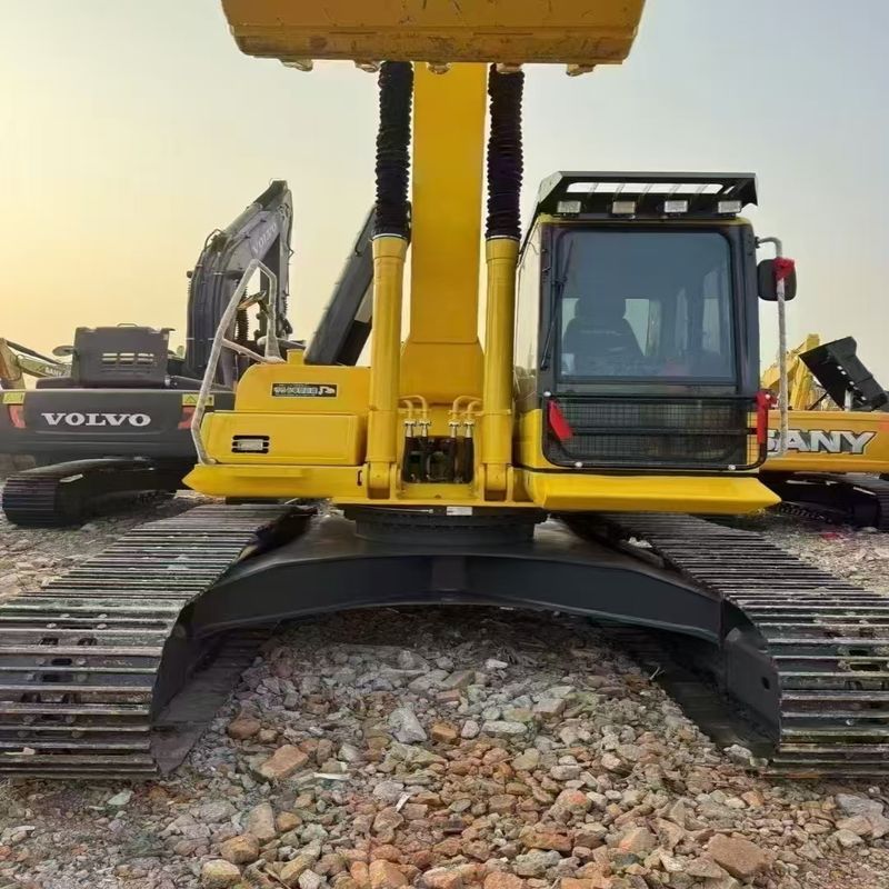 Escavatori Komatsu di seconda mano PC240 Escavatori di tipo medio di 24 tonnellate
