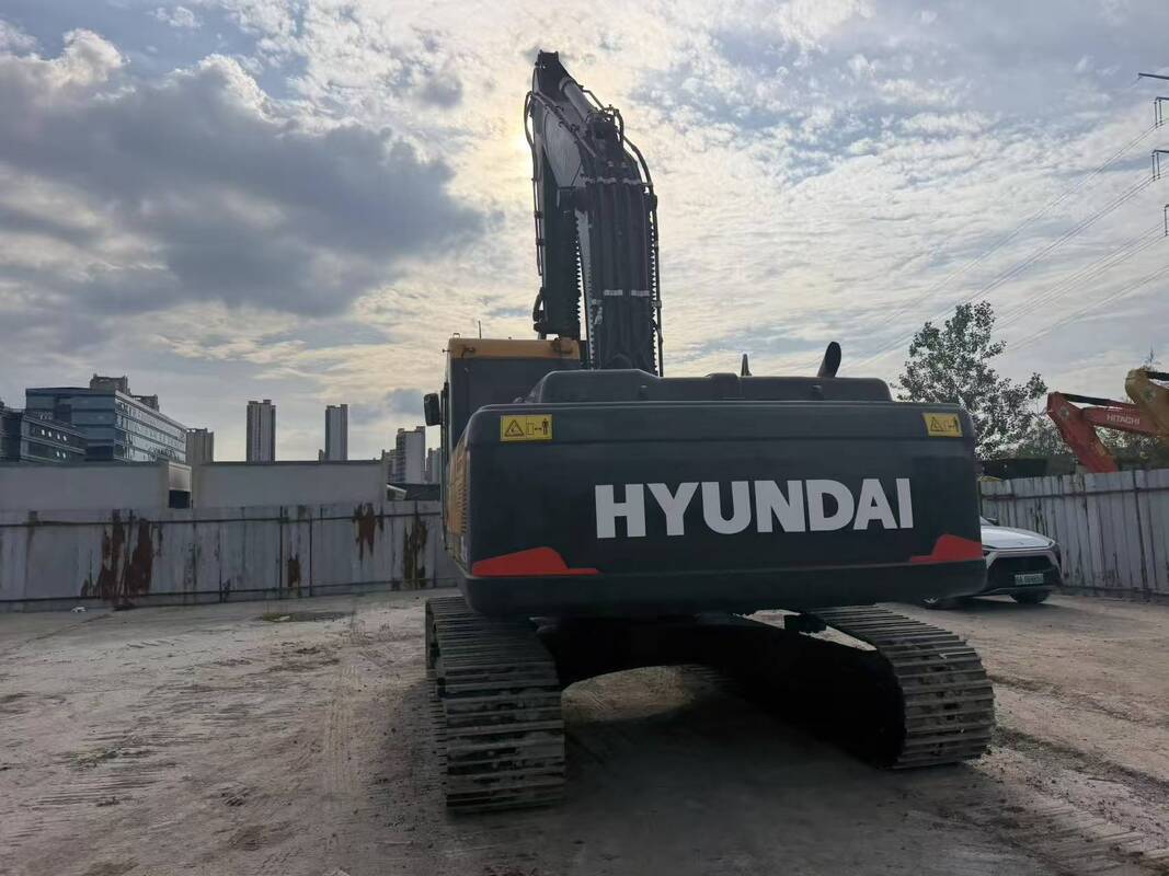 Usato Hyundai Digger R305LC-9T Usato 30.2ton Crawler Escavatore 196kw con secchio 1.38m3
